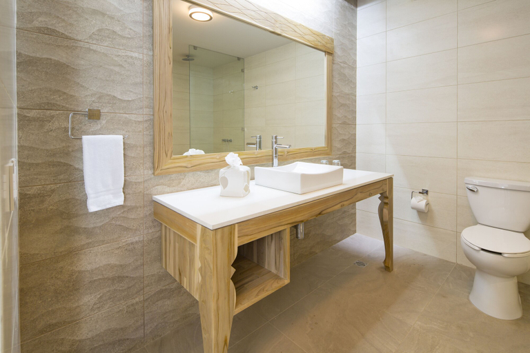 Bathroom 4, Hotel Villa Los Candiles, Santa Ana