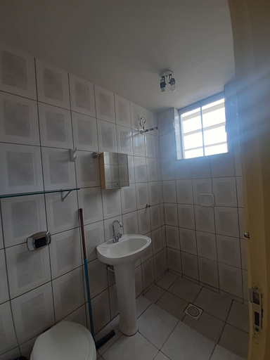Bathroom 5, Hotel Itaipu, Goiania