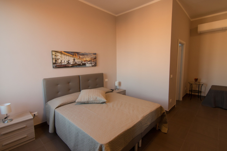 Bedroom 3, La Terrazza di Evelina Guest House, Roma