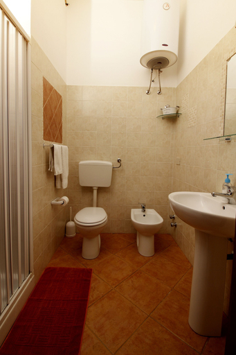 Bathroom 4, B&B La Mimosa, Trapani