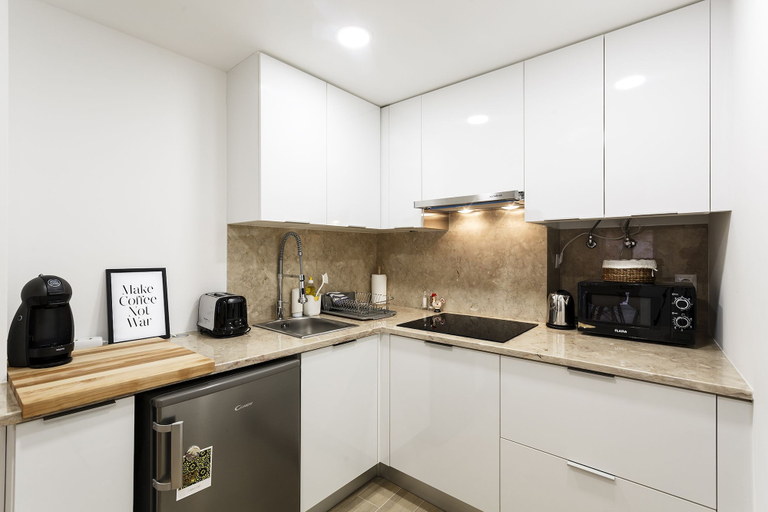 Others 4, Alfama Premium Apartment, Lisbon
