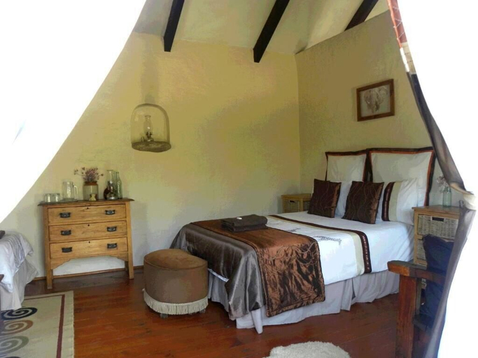 Bedroom 3, Baviaans Lodge, Cacadu