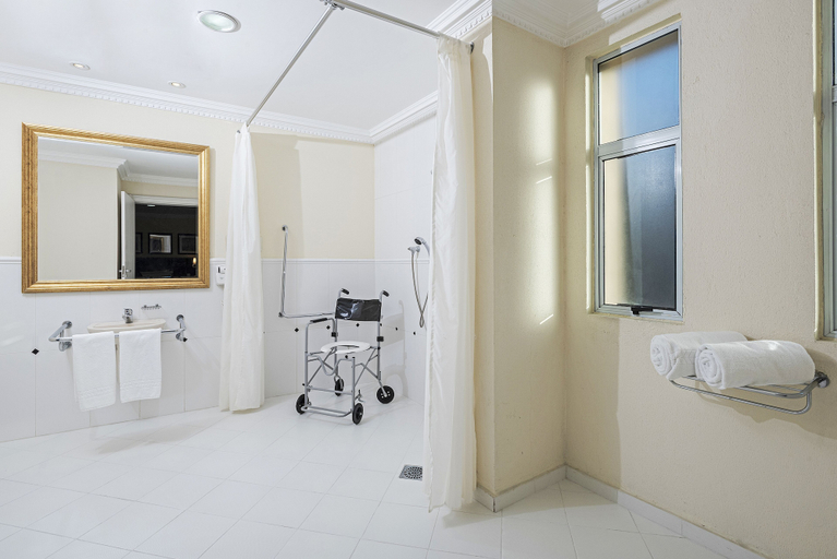 Bathroom 4, Rockefeller by Slaviero Hotéis, Curitiba