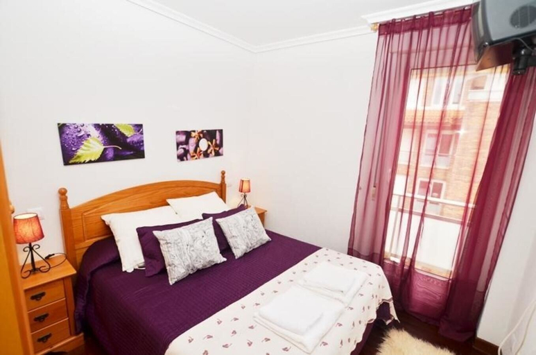 Bedroom 2, Apartment in Isla Playa, Cantabria 103316 by MO Rentals, Cantabria