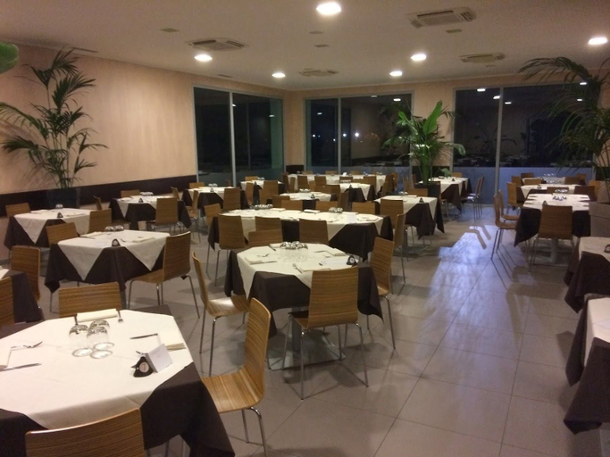 Food & Drinks 4, Blue Hotel Depandance, Mantua