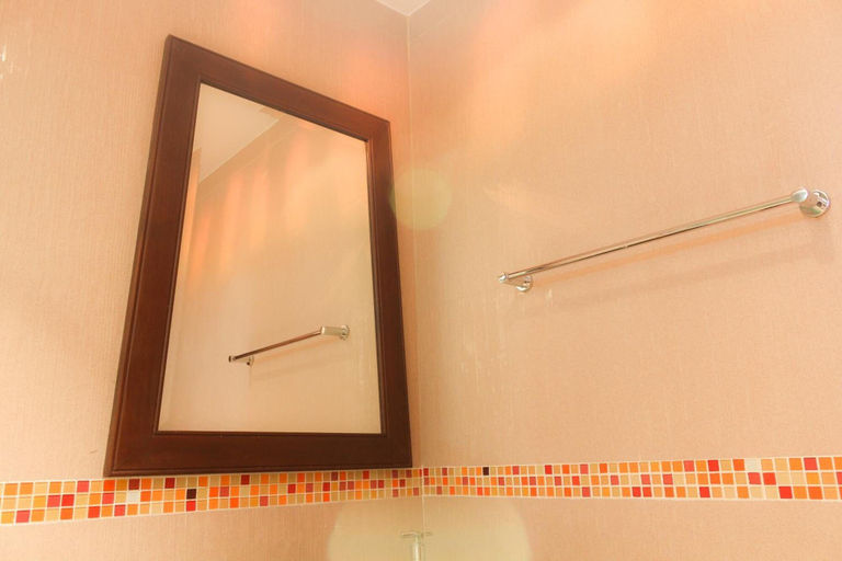 Bathroom 5, Thai Pura Resort, Pattaya
