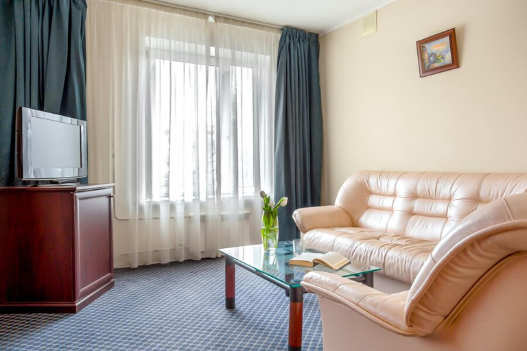 Others 4, Khoroshevskaya Hotel, North-Western