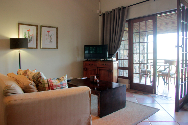 Others 4, MontMartre Chalets and Guest House, Cape Winelands