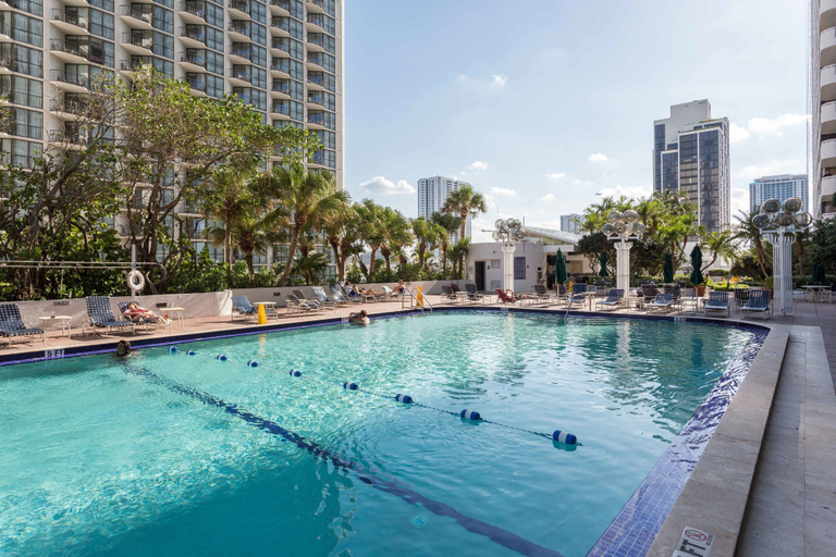 Sport & Beauty 3, Ocean Breeze and Emerald Water, Miami-Dade