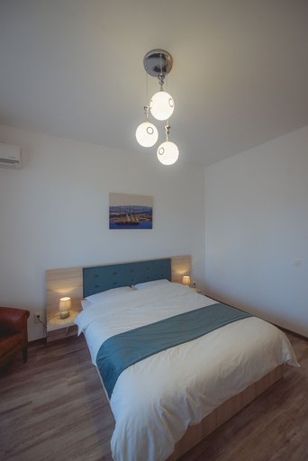 Bedroom 4, Q Hotel Neptun, Mangalia