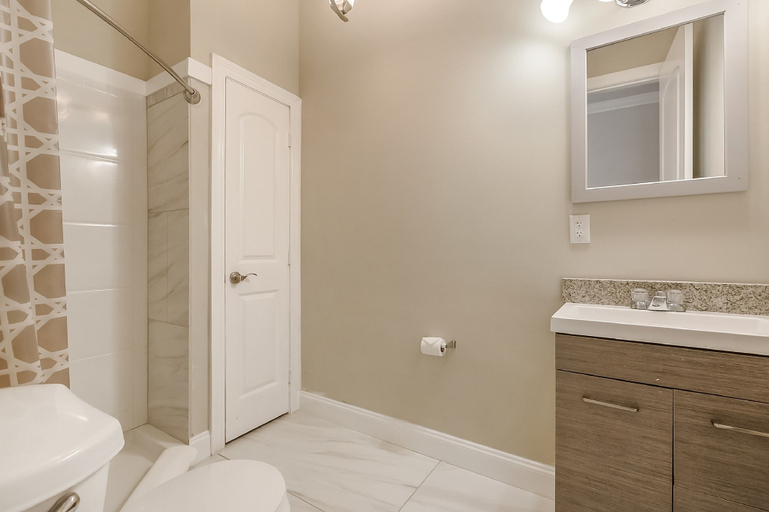 Bathroom 4, Spacious 5BD Penthouse in NOLA, Orleans