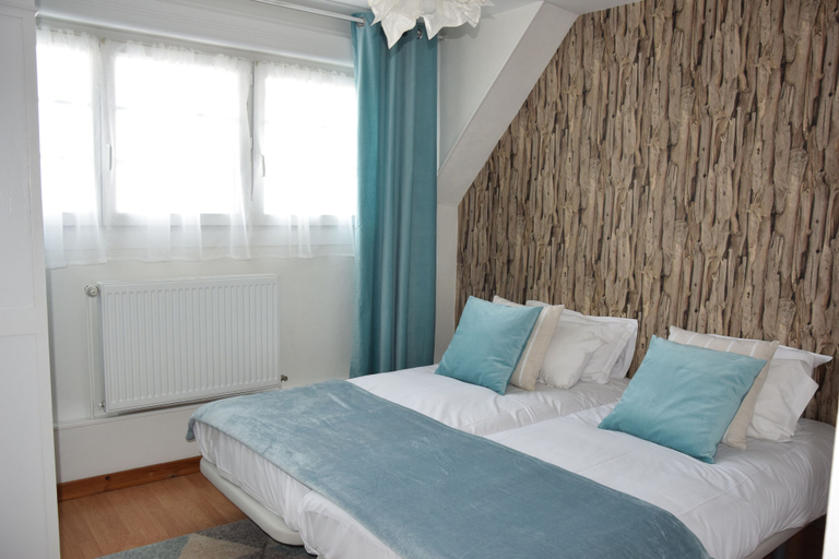 Bedroom 3, Les Portes du Hable, Somme