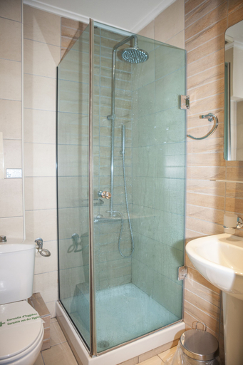 Bathroom 4, Hotel Zografos, Central Macedonia