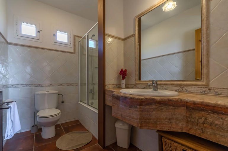 Bathroom 5, Villa Betonia, Baleares