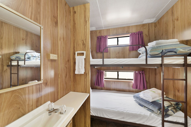 Bedroom 3, Benalla Tourist Park, Benalla - Benalla