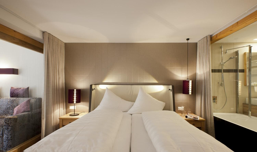 Bedroom 2, Hotel Walliserstube, Bregenz