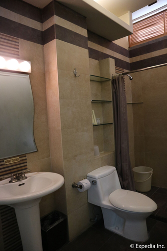 Bathroom 4, Splash Suites Hotel Laguna, Los Baños