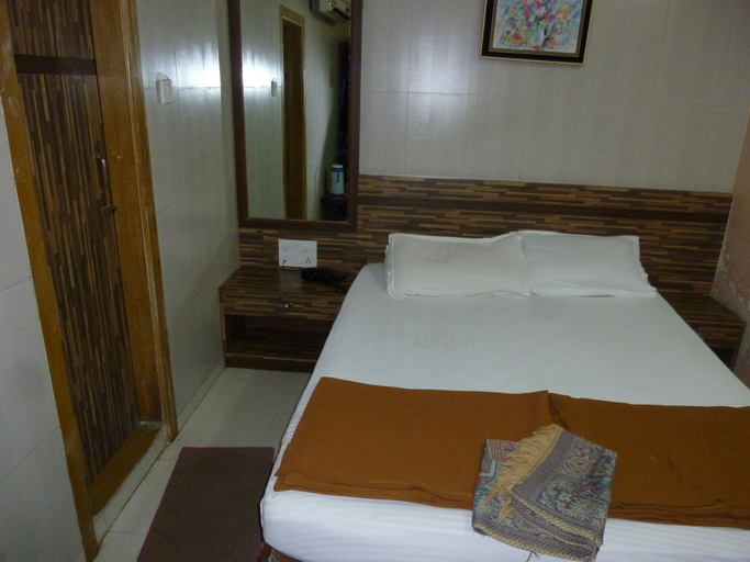 Bedroom 3, Hotel Orient Palace, Mumbai City