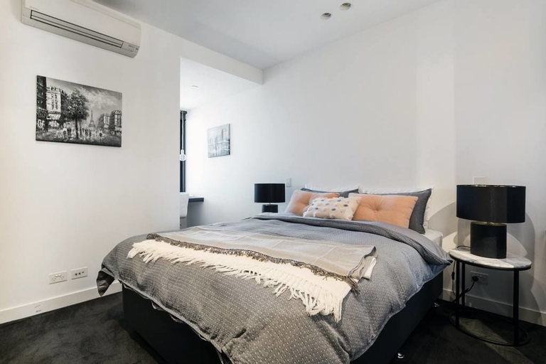 Bedroom 3, Xanadu Apartments, Melbourne