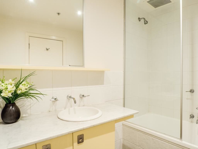 Bedroom 3, Waterfront By Gold Star Stays, Geelong