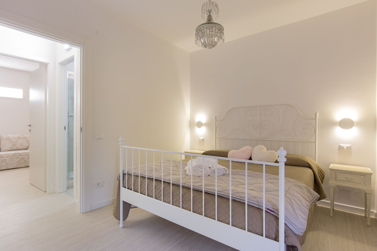 Bedroom 2, San Francesco Apartment, Verona