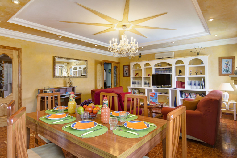 Food & Drinks 5, Villa Maria Carmen, Baleares