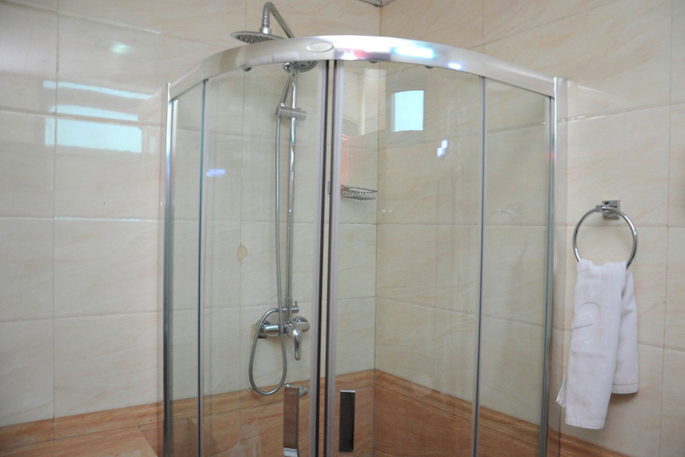 Bathroom 4, Zmama Hotel, Addis Abeba