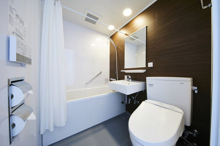 Bathroom 4