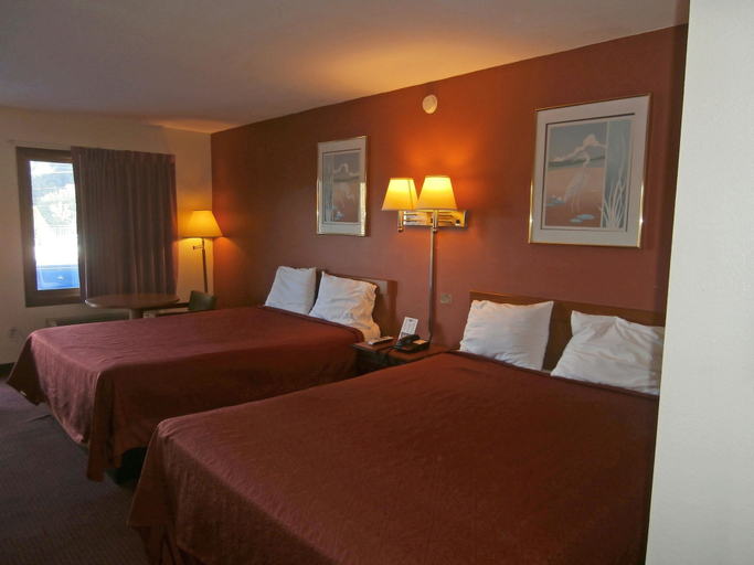 Bedroom 3, Rodeway Inn, Bartow