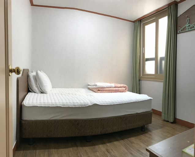 J Motel, Busanjin