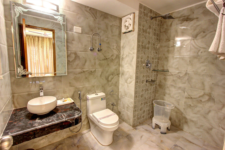 Bathroom 4, Hill County Resort & Spa, Manali, Kullu