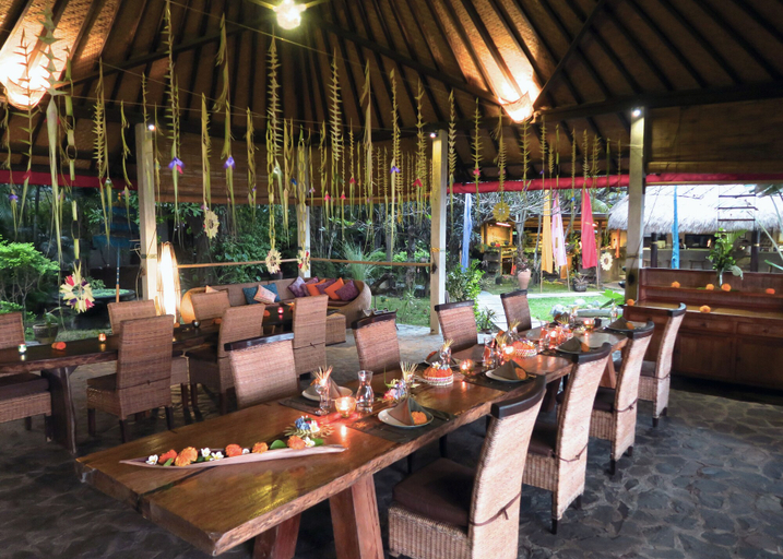 Food & Drinks 5, Cili Emas Oceanside Resort, Buleleng
