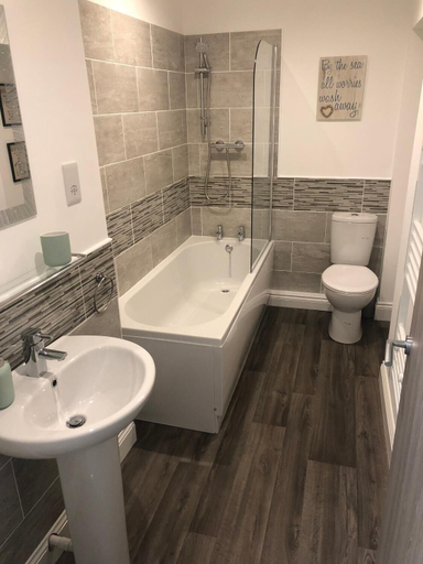 Bathroom 4, The Home Arms Cottage, Scottish Borders