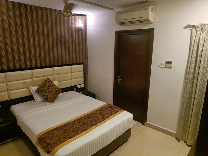 Bedroom 2, The Kings Park Residency, Chennai
