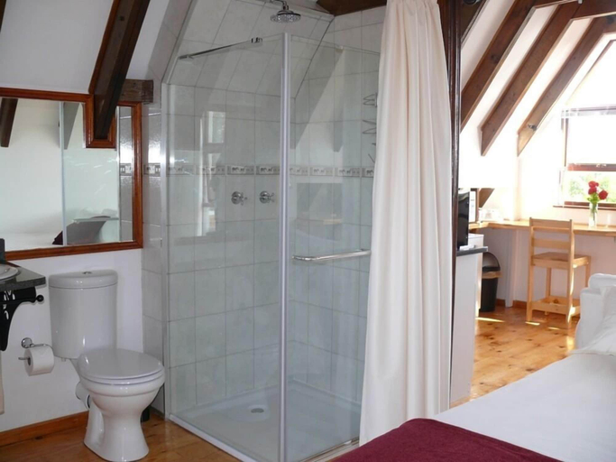 Bathroom 4, Aberdour Guesthouse, Nelson Mandela Bay