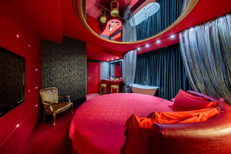 Bedroom 4, Base Hotel, Venezia