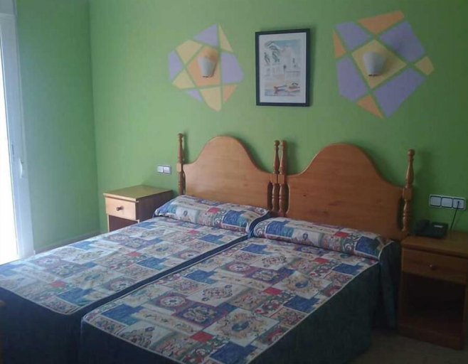Bedroom 5, Pensión Agadir, Almería