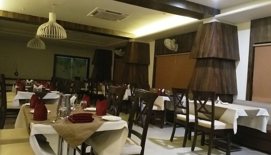Food & Drinks, Hotel Silver Dollar, Singrauli