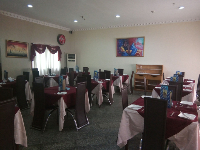 Food & Drinks 4, Asaa Pyramid Hotel, Kaduna South
