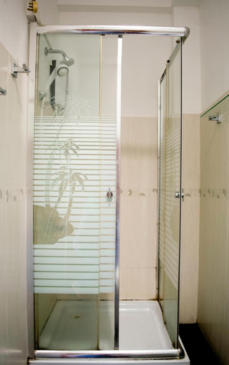 Bathroom 4, Rampart View Guest House, Galle Four Gravets