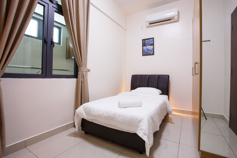 Bedroom 3, Mdm Woon's at D'Secret Garden, Johor Bahru