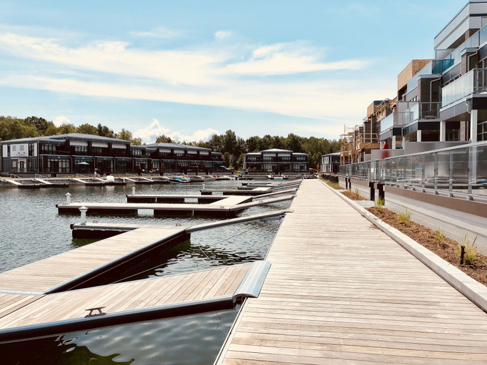 Exterior & Views 2, Friday Harbour Resort, Simcoe