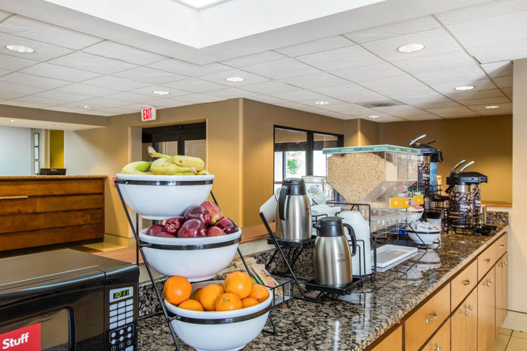 Food & Drinks 5, Comfort Inn & Suites Thomson, McDuffie
