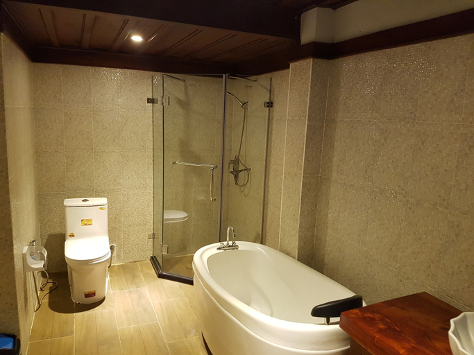 Bathroom 4, Villa Kee Lee Hotel, Luang Prabang