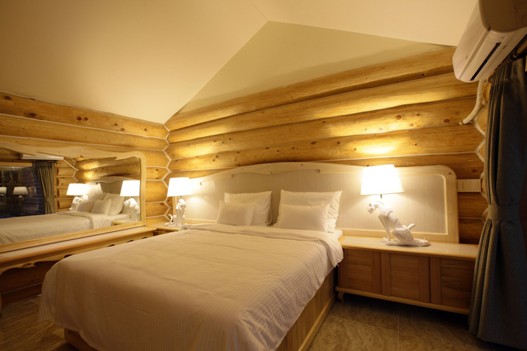 Bedroom 3, JK Shim, Damyang