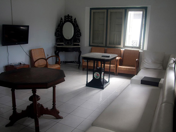 Bedroom 2, Ndalem Mantrigawen, Yogyakarta