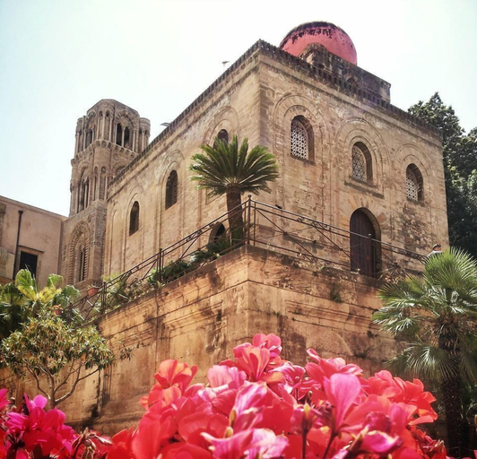 Exterior & Views 2, 174 Via Roma, Palermo