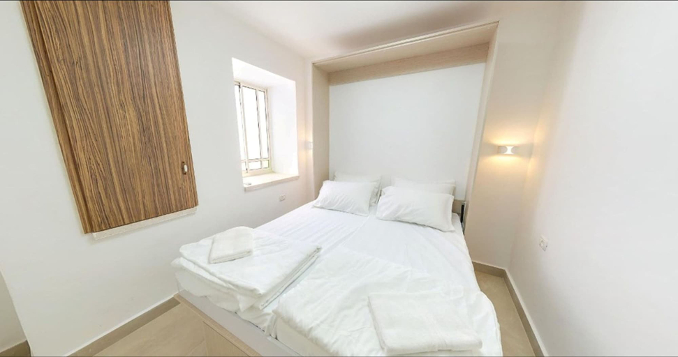 Bedroom 2, Vacation in the old city of Safed