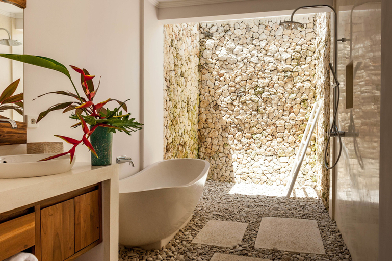 Bathroom 4, Silversand Villa, Tabanan