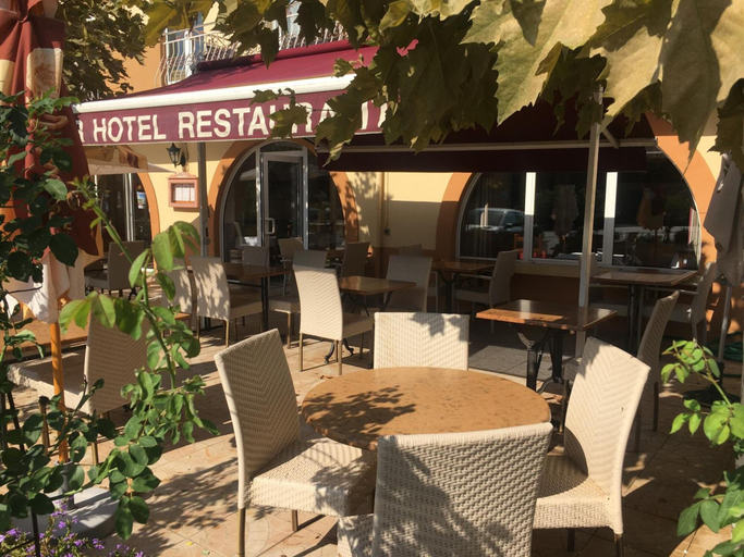 Food & Drinks 4, Hôtel Restaurant Le Commerce, Gers